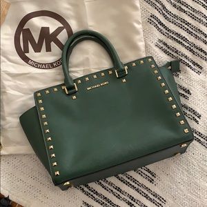 Michael Kors Large Selma Stud Satchel Purse